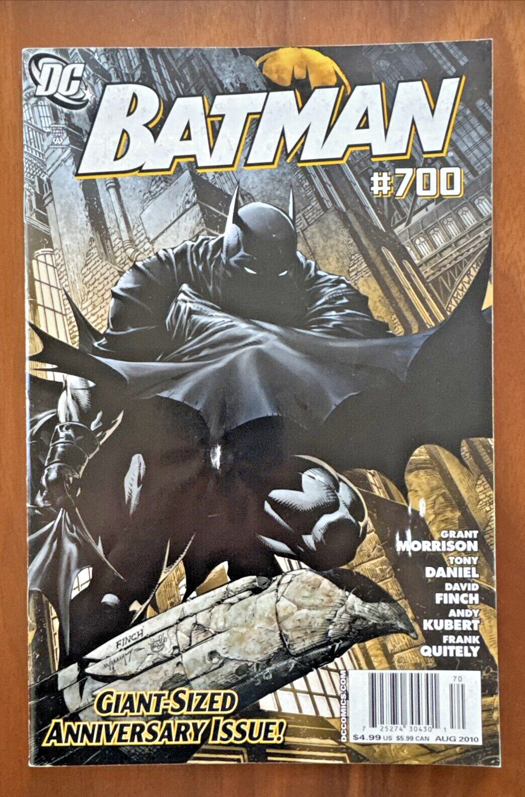 Batman #700 VF/VF+ Newsstand