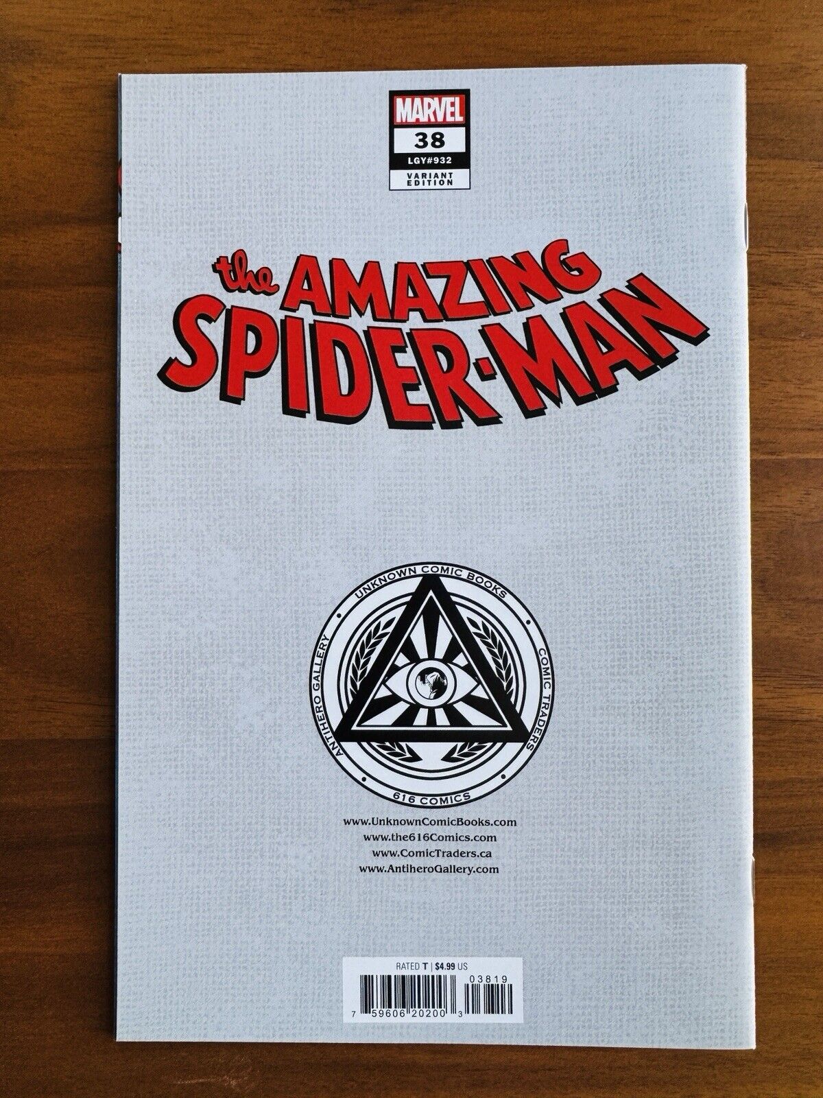 Amazing Spider-man 38 Derrick Chew Virgin Variant Black Cat NM+