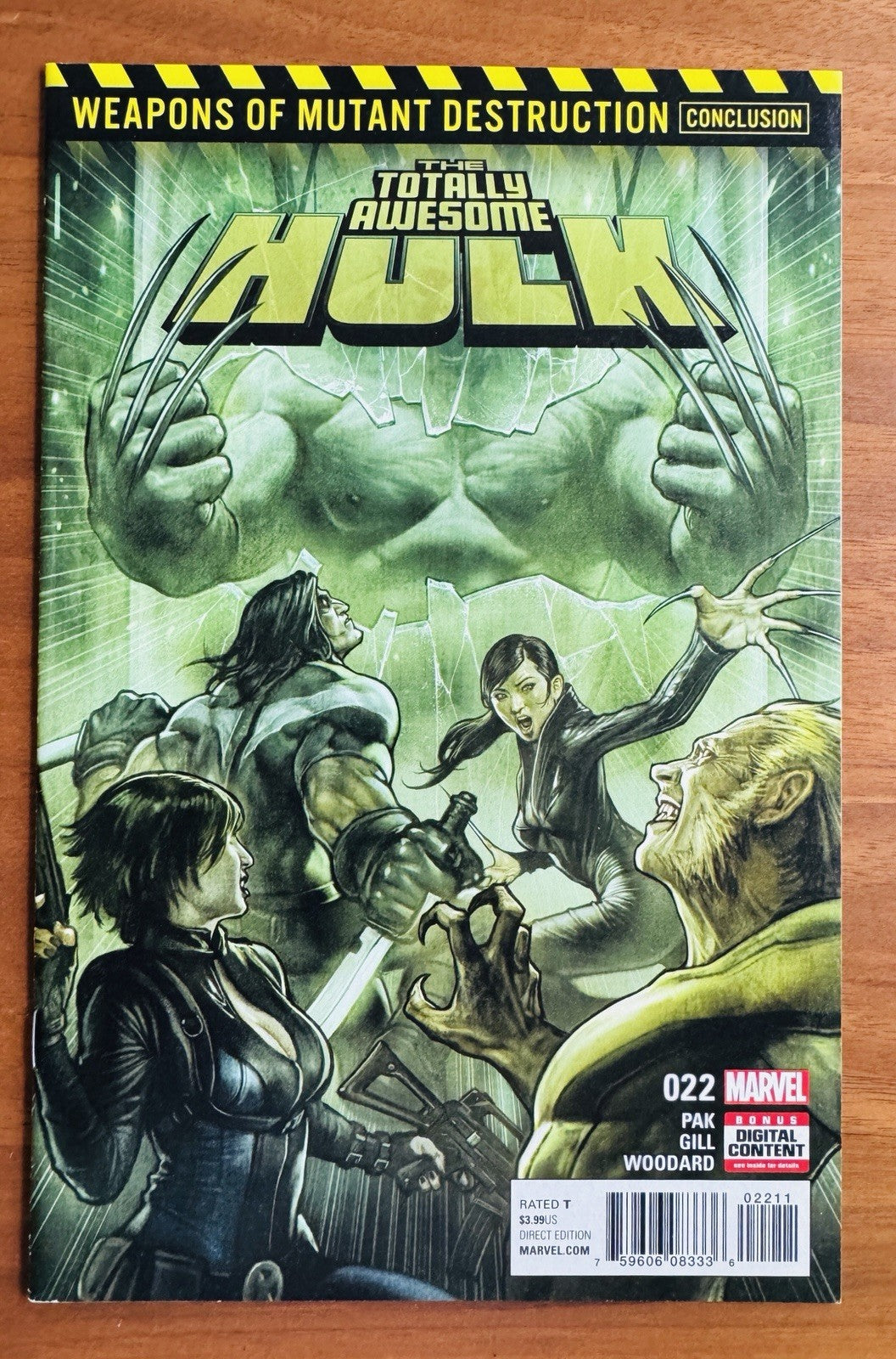Totally Awesome Hulk #22 - 1st App Weapon H Marvel NM 9.4 1st Print