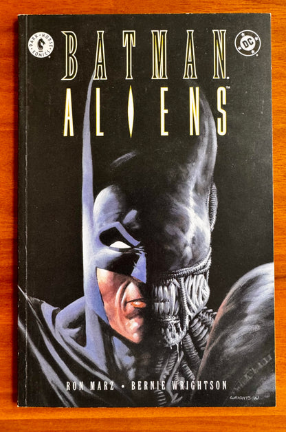 Batman Aliens #1 NM- 9.2