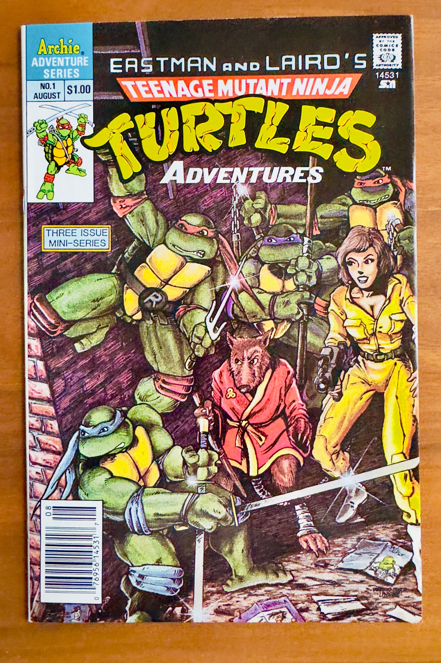 Teenage Mutant Ninja Turtles Adventures #1  NM-