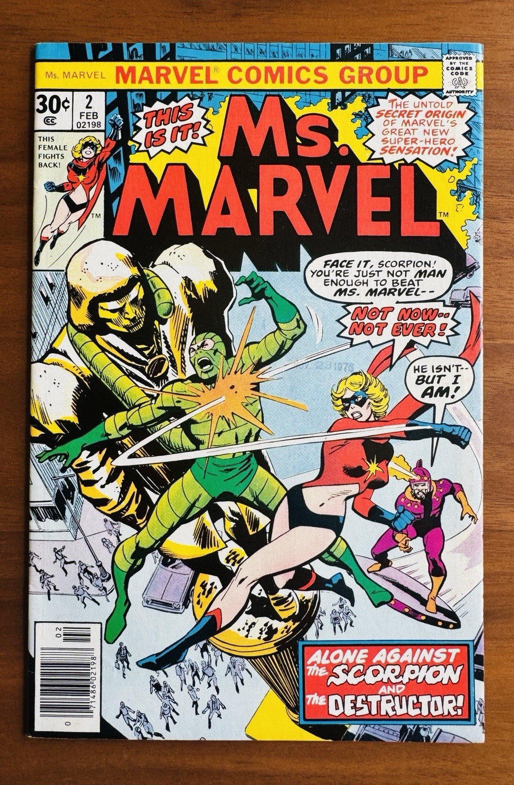 Ms. Marvel #2 - Origin Issue  VFNM